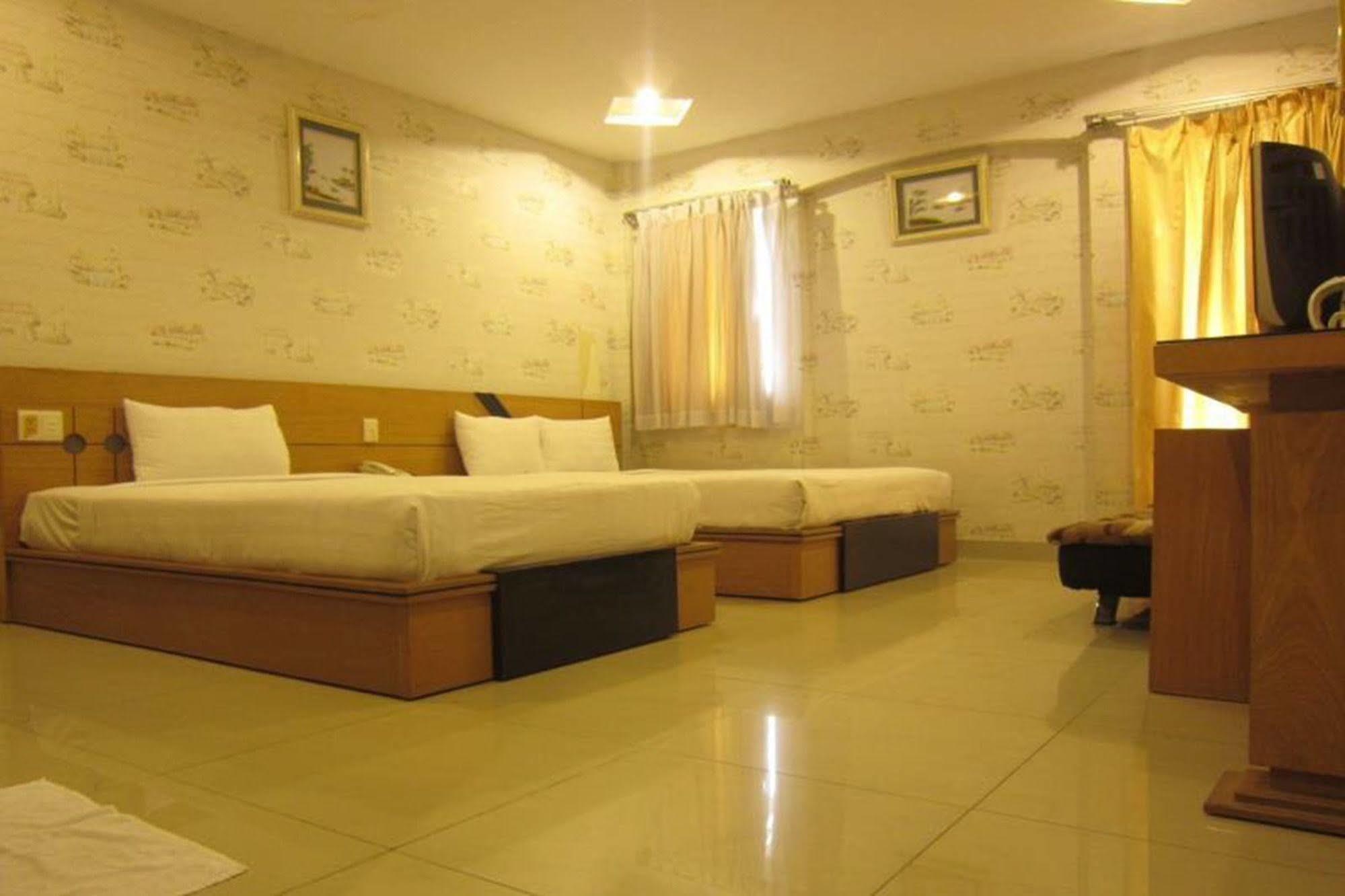 Song Anh Hotel 1 Хошимин Экстерьер фото