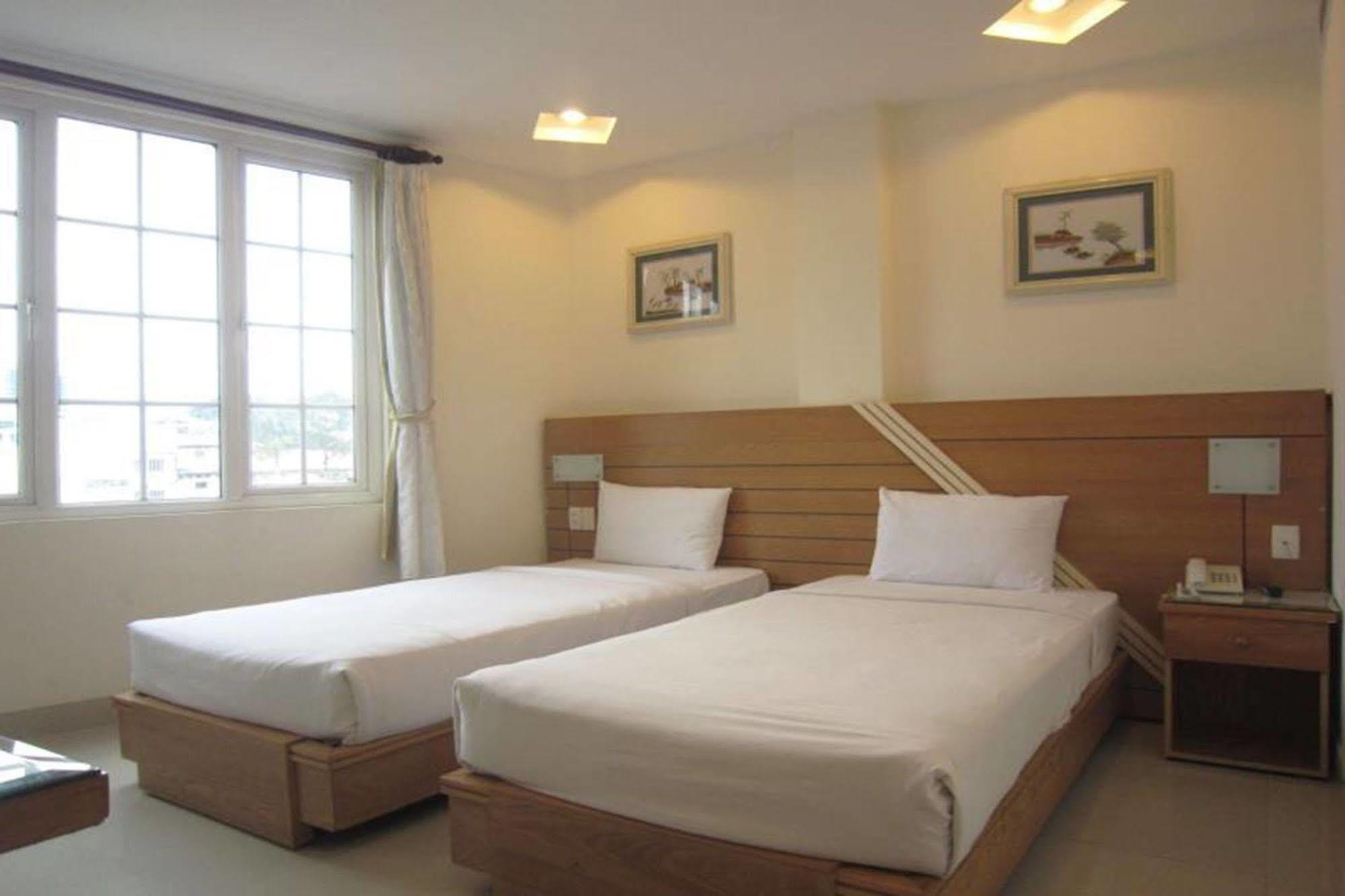 Song Anh Hotel 1 Хошимин Экстерьер фото