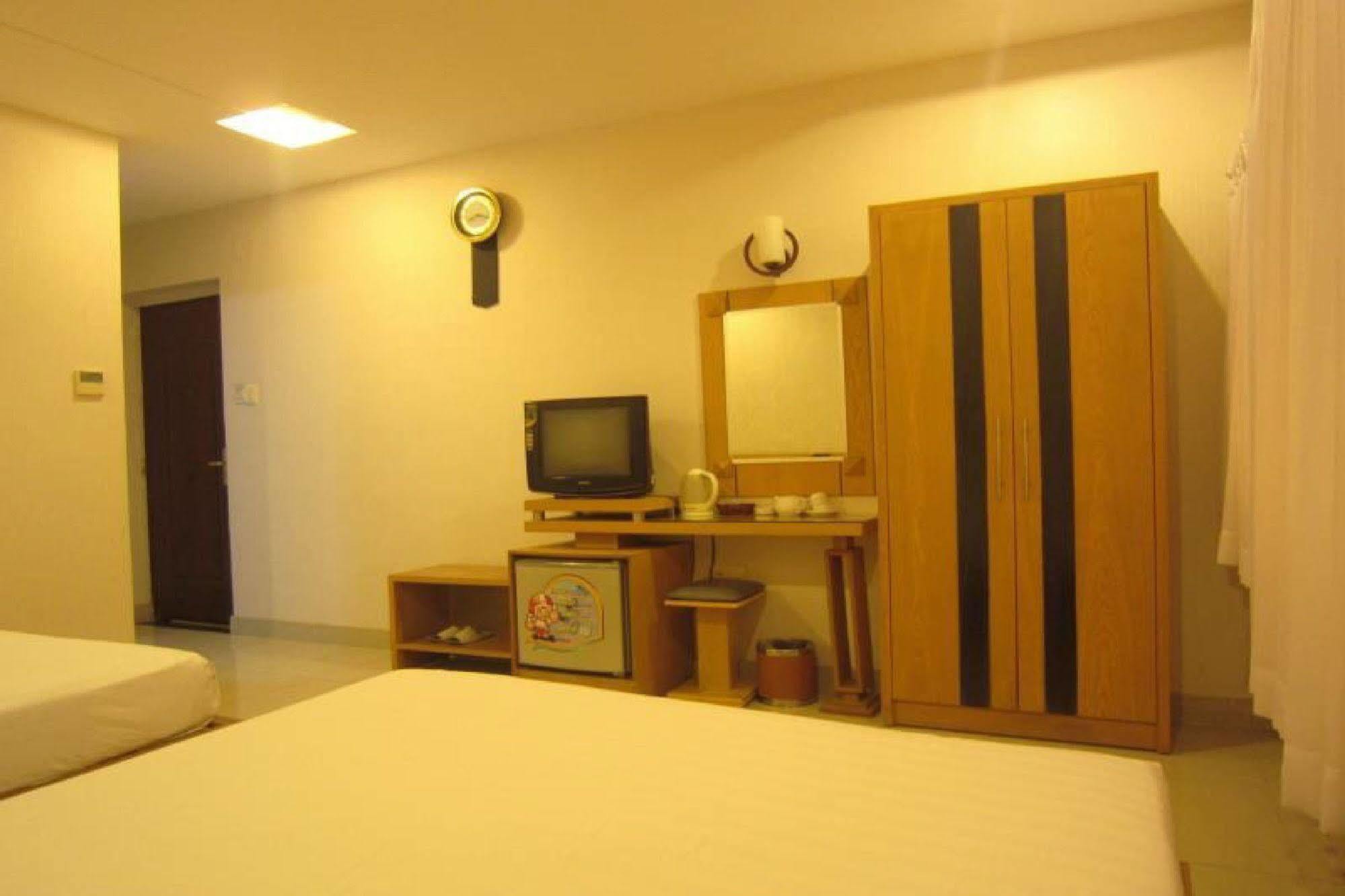 Song Anh Hotel 1 Хошимин Экстерьер фото